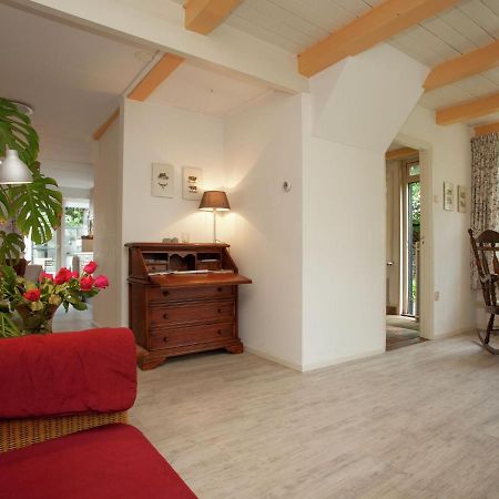 Fairytale Cottage In Nes Friesland With Garden Exterior foto